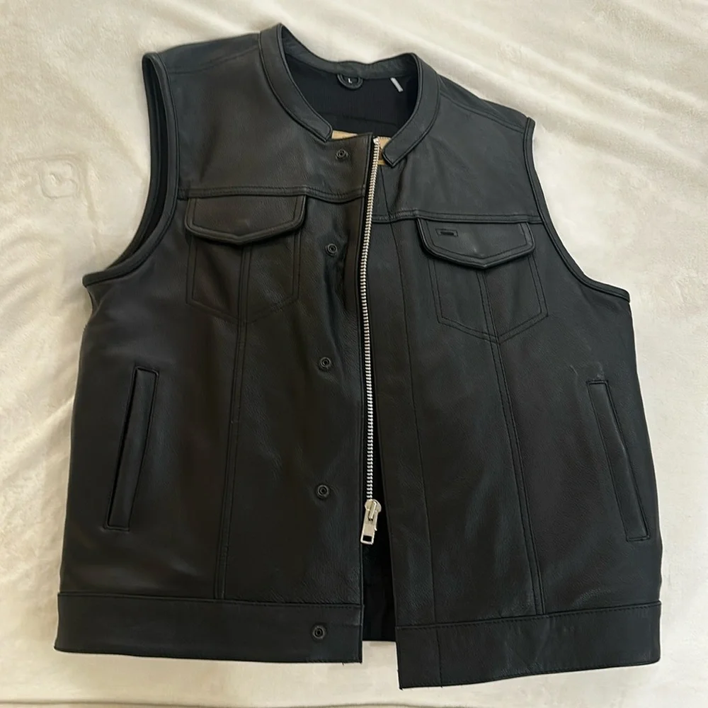 Rider Biker Supply Leather Vest - Picture 2 of 4